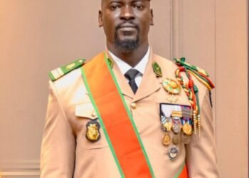 Urgent: L&rsquo;interdiction des activités politiques levée ce soir par le président de la transition