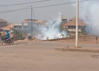 Manifestation des Forces Vives: 14h 10 notre constat sur l&rsquo;axe le prince.