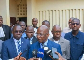 L𝐮𝐭𝐭𝐞 𝐜𝐨𝐧𝐭𝐫𝐞 𝐥𝐞 𝐭𝐫𝐚𝐟𝐢𝐜 𝐝𝐞 𝐝𝐫𝐨𝐠𝐮𝐞: Le garde des sceaux Yaya Kaïraba Kaba lance les audiences criminelles au TPI de Mafanco