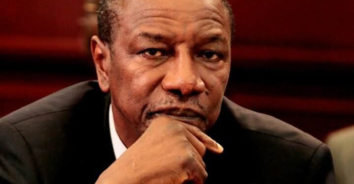 L’arrestation d’Abdoul Sacko n’est malheureusement qu’un exemple parmi d’autres des violations systématiques commises par la junte guinéenne (Pr Alpha Condé)