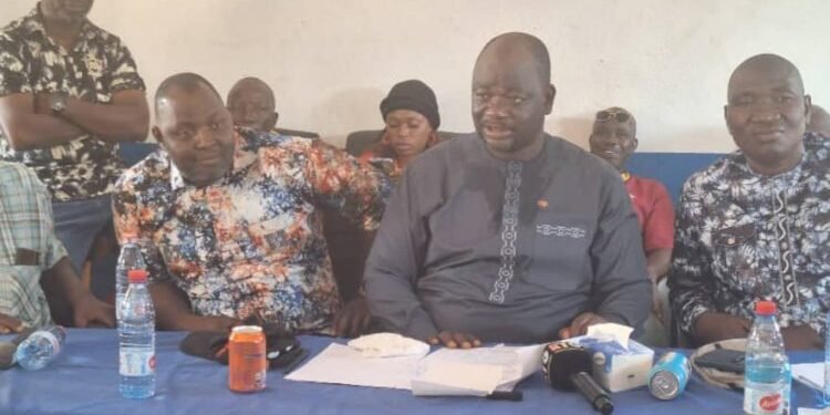 Le ministre de la Jeunesse et des Sports à la rencontre des jeunes de la région forestière