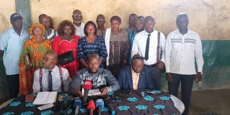 Unification de la jeunesse de la Basse Guinée : la commission de sensibilisation et de coordination de la jeunesse de la Basse-Guinée se fait entendre ( Déclaration)