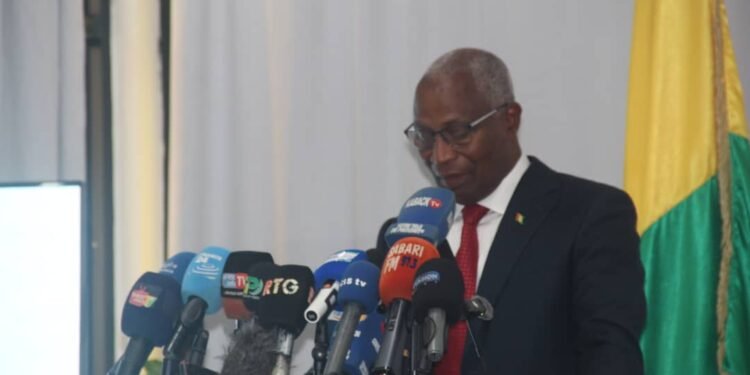 Bah Oury face aux médias : Il ya des journalistes mercenaires.