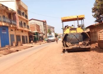 Labé : Les travaux de bitumage à l’arrêt au quartier Konkola, appel à l’action du président du conseil de quartier
