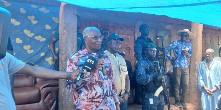 Le Premier ministre Amadou Oury Bah appelle à l&rsquo;inclusion des minorités ethniques en Guinée.