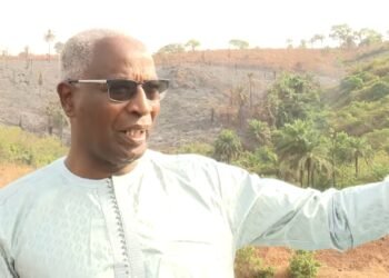 Le Premier ministre Bah Oury alerte sur la dégradation de l’environnement lors de son passage au barrage de Kaléta