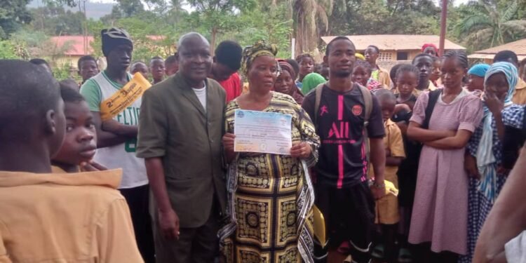 Fria : L’école primaire de Tabossy honorée pour sa performance lors d’une compétition scientifique.