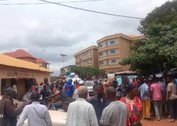 Labé : Tensions au sein du syndicat des transporteurs, des chauffeurs ferment les locaux en signe de protestation