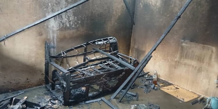 Dubréka : Un incendie ravage le domicile d’un instituteur.