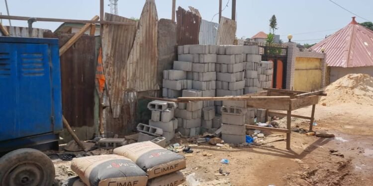 Crise du logement en Guinée : « Il faut construire 1,5 million de logements », alerte le PDG de Syli Ciment.