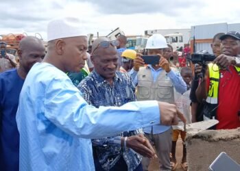 Kankan : La HAC pose la première pierre de son siège régional pour une presse décentralisée et responsable.