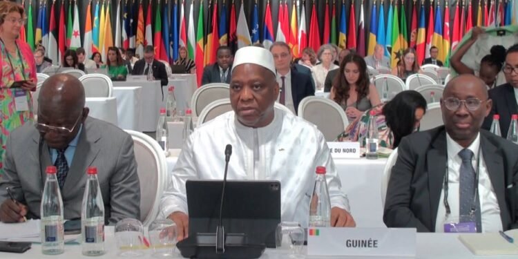 Enrôlement refusé à Abidjan : Cellou Dalein crie à l’injustice, le gouvernement se défend