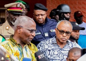 𝐑é𝐟é𝐫𝐞𝐧𝐝𝐮𝐦 𝐜𝐨𝐧𝐬𝐭𝐢𝐭𝐮𝐭𝐢𝐨𝐧𝐧𝐞𝐥 𝐝𝐮 𝟐𝟏 𝐬𝐞𝐩𝐭𝐞𝐦𝐛𝐫𝐞 𝟐𝟎𝟐𝟓: 𝐀𝐩𝐩𝐞𝐥 𝐝𝐮 𝐏𝐫𝐞𝐦𝐢𝐞𝐫 𝐌𝐢𝐧𝐢𝐬𝐭𝐫𝐞, 𝐀𝐦𝐚𝐝𝐨𝐮 𝐎𝐮𝐫𝐲 𝐁𝐚𝐡, à 𝐥𝐚 𝐦𝐨𝐛𝐢𝐥𝐢𝐬𝐚𝐭𝐢𝐨𝐧 𝐩𝐨𝐮𝐫 𝐥𝐞 𝐎𝐔I  