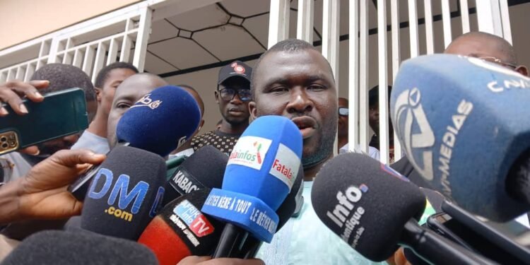 Verdict dans l’affaire Singleton : La famille Traoré se dit satisfaite de la décision du tribunal.