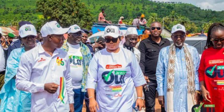 Référendum du 21 septembre : la Ministre Fatima CAMARA en campagne de proximité à Tanènè et Khorira.