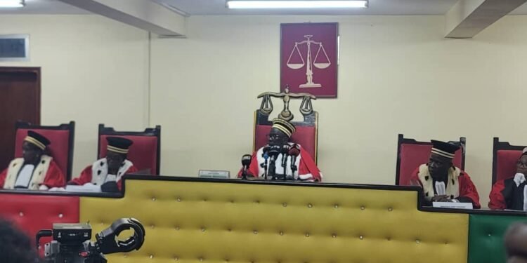 En direct de la Cour Suprême : publication imminente des résultats définitifs du référendum