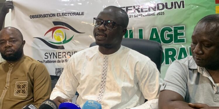 Promulgation de la nouvelle Constitution: Le CNOSC-G prend acte et fait une invite  (communiqué)