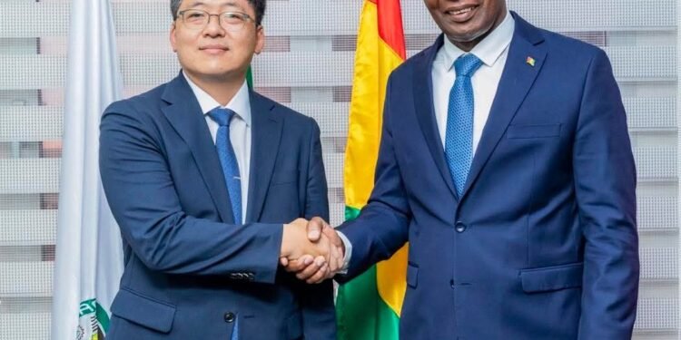 𝗟𝗲 𝗣𝗿𝗲𝗺𝗶𝗲𝗿 𝗺𝗶𝗻𝗶𝘀𝘁𝗿𝗲 𝗿𝗲ç𝗼𝗶𝘁 𝘂𝗻𝗲 𝗱é𝗹é𝗴𝗮𝘁𝗶𝗼𝗻 𝘀𝘂𝗱-𝗰𝗼𝗿é𝗲𝗻𝗻𝗲 𝗱𝗮𝗻𝘀 𝗹𝗲 𝗰𝗮𝗱𝗿𝗲 𝗱’𝘂𝗻 𝗽𝗮𝗿𝘁𝗲𝗻𝗮𝗿𝗶𝗮𝘁