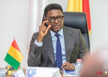 𝐋𝐄 𝐌𝐈𝐍𝐈𝐒𝐓𝐑𝐄 𝐀𝐋𝐏𝐇𝐀 𝐁𝐀𝐂𝐀𝐑 𝐁𝐀𝐑𝐑𝐘 𝐅𝐈𝐗𝐄 𝐔𝐍 𝐀𝐆𝐄𝐍𝐃𝐀 𝐑𝐈𝐆𝐎𝐔𝐑𝐄𝐔𝐗 𝐏𝐎𝐔𝐑 𝐋’𝐀𝐂𝐇É𝐕𝐄𝐌𝐄𝐍𝐓 𝐃𝐄𝐒 𝐑É𝐅𝐎𝐑𝐌𝐄𝐒 𝐔𝐍𝐈𝐕𝐄𝐑𝐒𝐈𝐓𝐀𝐈𝐑𝐄