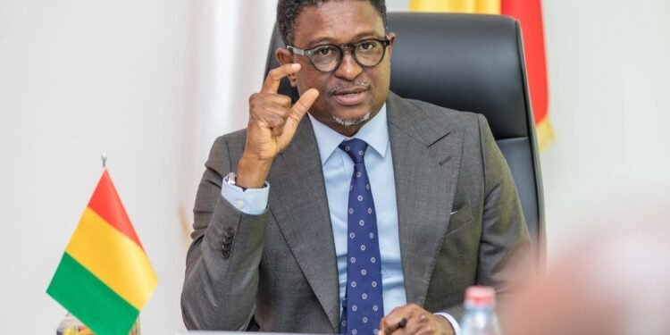 𝐋𝐄 𝐌𝐈𝐍𝐈𝐒𝐓𝐑𝐄 𝐀𝐋𝐏𝐇𝐀 𝐁𝐀𝐂𝐀𝐑 𝐁𝐀𝐑𝐑𝐘 𝐅𝐈𝐗𝐄 𝐔𝐍 𝐀𝐆𝐄𝐍𝐃𝐀 𝐑𝐈𝐆𝐎𝐔𝐑𝐄𝐔𝐗 𝐏𝐎𝐔𝐑 𝐋’𝐀𝐂𝐇É𝐕𝐄𝐌𝐄𝐍𝐓 𝐃𝐄𝐒 𝐑É𝐅𝐎𝐑𝐌𝐄𝐒 𝐔𝐍𝐈𝐕𝐄𝐑𝐒𝐈𝐓𝐀𝐈𝐑𝐄