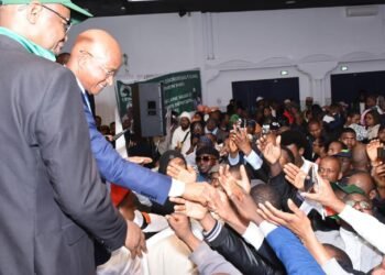 Cellou Dalein mobilise la diaspora guinéenne pour s&rsquo;opposer à ce qu’il qualifie de mascarade électorale