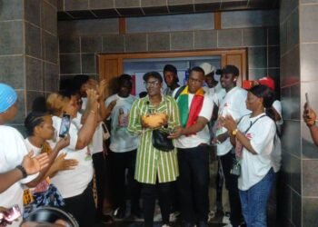 De retour au pays, la présidente de CUEDEF réaffirme son engagement envers les femmes et les enfants de Guinée