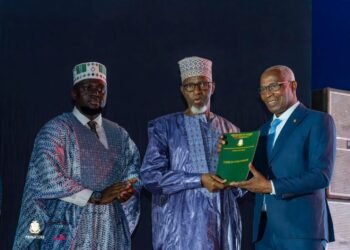 Réparation historique : Les victimes de Kaporo Rails et Kipe reçoivent officiellement leurs titres fonciers   