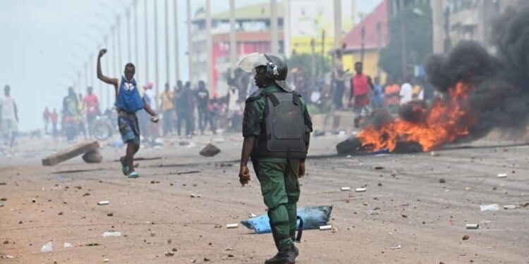 Violation des droits humains en Guinée : Le TLP publie son rapport annuel et critique les autorités actuelles.