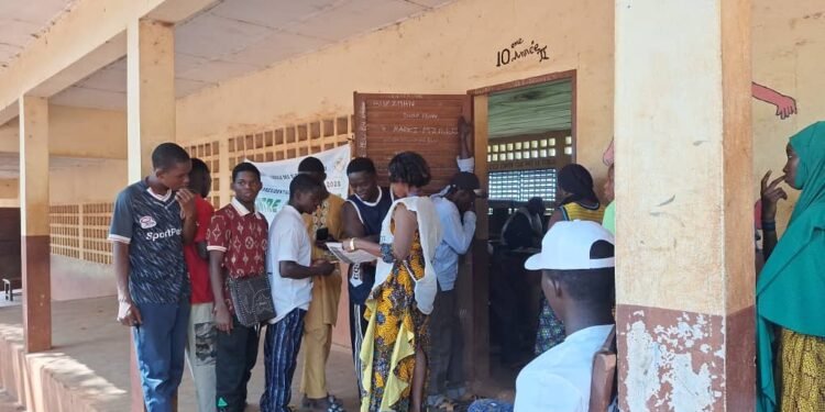 Présidentielle du 28 décembre 2025 : Faible affluence dans plusieurs bureaux de vote à Dubréka.