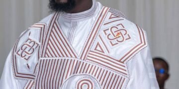 Ironie et satire politique : Mamadou Thug raille les « menteurs des réseaux sociaux »