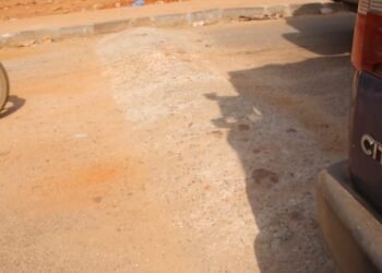 Infrastructure : Des ralentisseurs sauvages sur la corniche T6 Kagbelen, les riverains justifient leur présence malgré le risque.   