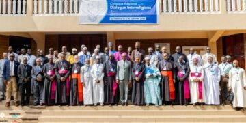 𝐋𝐞 𝐂𝐡𝐞𝐟 𝐝𝐮 𝐆𝐨𝐮𝐯𝐞𝐫𝐧𝐞𝐦𝐞𝐧𝐭 𝐥𝐚𝐧𝐜𝐞 à 𝐂𝐨𝐧𝐚𝐤𝐫𝐲 𝐥𝐞 𝐜𝐨𝐥𝐥𝐨𝐪𝐮𝐞 𝐫é𝐠𝐢𝐨𝐧𝐚𝐥 𝐬𝐮𝐫 𝐥𝐞 𝐝𝐢𝐚𝐥𝐨𝐠𝐮𝐞 𝐢𝐧𝐭𝐞𝐫𝐫𝐞𝐥𝐢𝐠𝐢𝐞𝐮𝐱