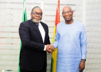 Coopération économique : le Premier ministre échange avec une délégation de la BIDC   