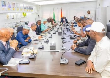 Déguerpissements à Conakry : le Premier ministre exige des solutions rapides pour la réinstallation des commerçants   