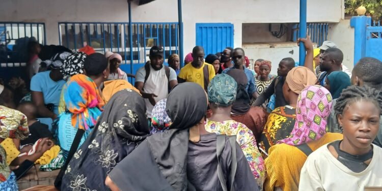 Hausse du prix du poisson à Kankan : les vendeurs dans la rue pour exiger une baisse.