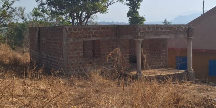 Barkéré : Un village isolé en quête de solutions face à la pénurie d&rsquo;infrastructures essentielles.   