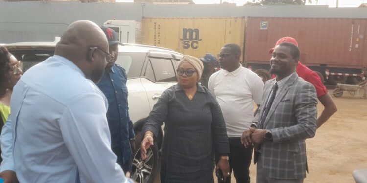 Commerce et Industrie : Fatima Camara multiplie les missions de terrain pour faire respecter le protocole d’entente.