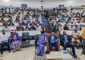 Université Gamal Abdel Nasser : le Premier ministre souligne l’importance du capital humain