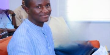 Restons pour affronter le désastre plutôt que de le fuir, car en le fuyant, nous ne faisons que l’emporter avec nous.   