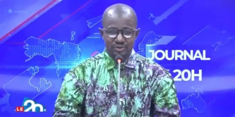 Guinée : l’interdiction de 40 partis politiques, un nouveau coup dur pour la démocratie par Abdoulaye Kaback Camara 
