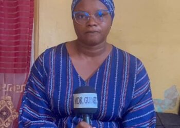 Mois de la femme : à la rencontre de Mariame Kenda Barry, qui peine à obtenir un emploi depuis 13 ans à cause de son handicap. 