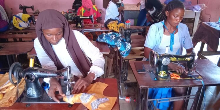 Fête de l’Eid El-Fitr : la galère des couturiers à quelques jours de la célébration.   