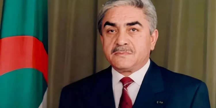 Algérie en deuil : décès de l’ancien président Liamine Zeroual, trois jours de deuil national décrétés.