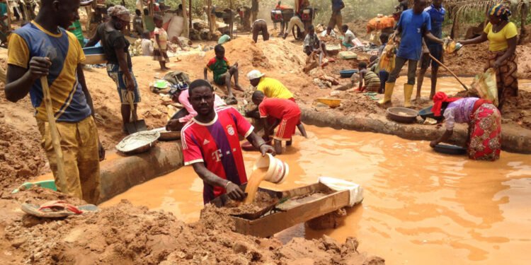 Siguiri : effondrement à la mine d’or de Kofilani, un mort et deux blessés.