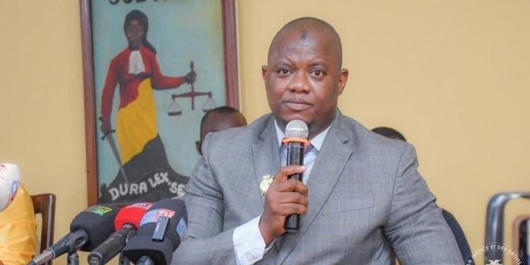 CRIEF : Alphonse Charles Wright déclare ses biens devant la Cour suprême   