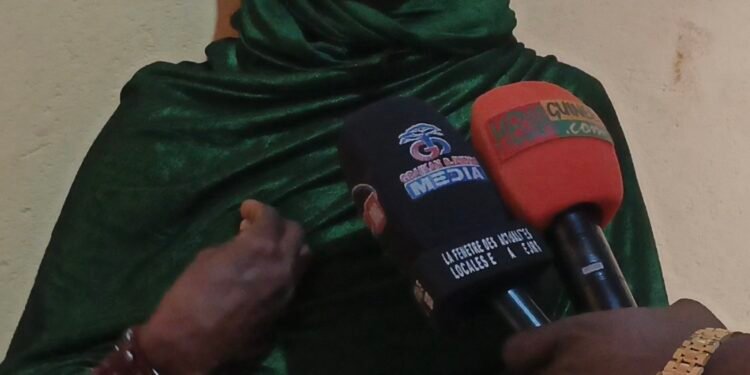 Siguiri : Une femme soupçonnée d’avoir versé de l’eau chaude sur sa coépouse, décédée à Doko.   