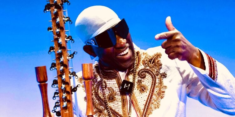 N’Faly Kouyaté, fierté guinéenne, en séjour à Conakry avant son concert de légende à Bruxelles le 25 mai