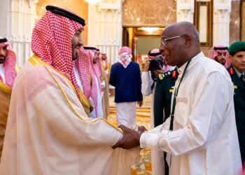 En Arabie saoudite, le premier ministre Amadou Oury Bah impressionné par l’organisation du Hadj après sa rencontre avec Mohammed ben Salmane