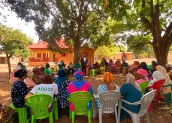 Mamou : Fatoumata Diallo Accouche à Terre Devant le Centre de Santé de Soyah.