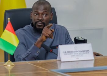 Raffinage de l’or en Guinée : le Président de la République, S.E. Mamadi DOUMBOUYA, fixe le cap du raffinage local de l’or pour accélérer l’industrialisation irréversible du pays